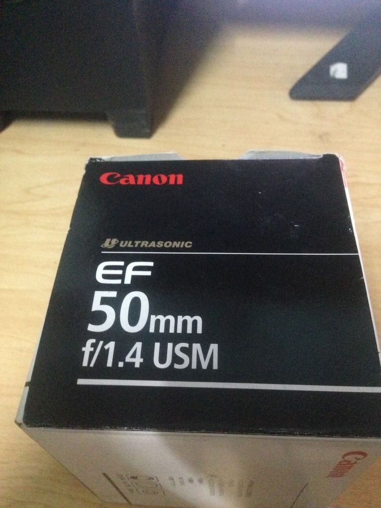 Canon 50mm f1.4 fullbox like new