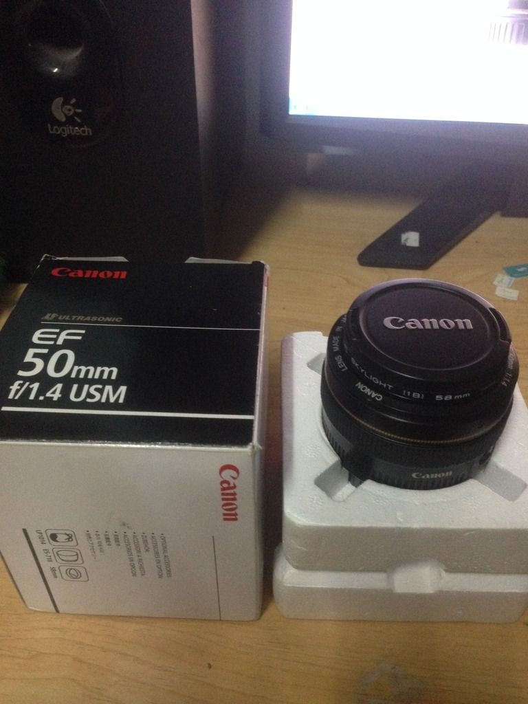Canon 50mm f1.4 fullbox like new - 1