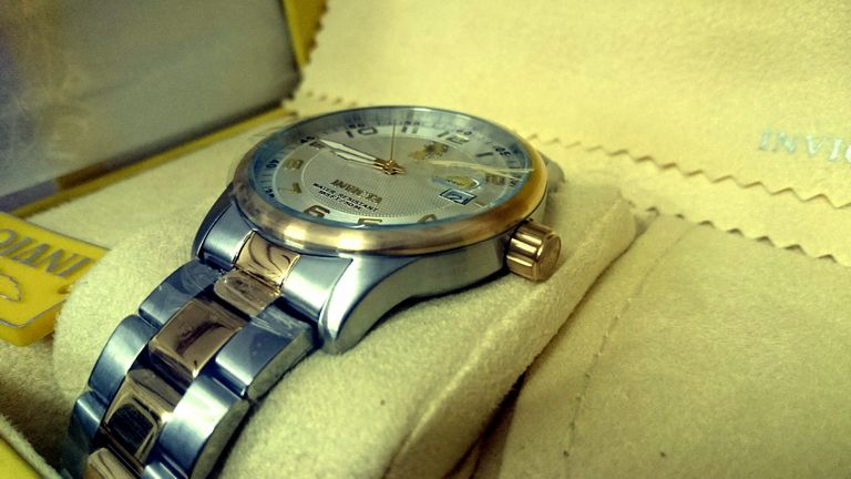 dư dùng cái INVICTA Men viền vàng 18k mua ở Mĩ - 7