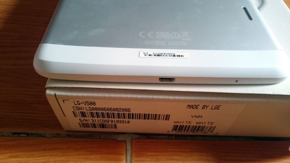 bán LG G PAD 8.3 (V500) chính hãng - màu trắng - fullbox - bao cover xịn - 3