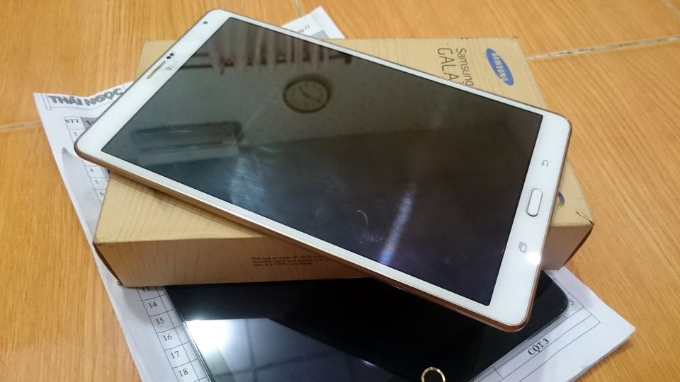 bán siêu phẩm SAMSUNG TAB S 8.4 màu trắng viền gold - fullbox chính hãng còn bh