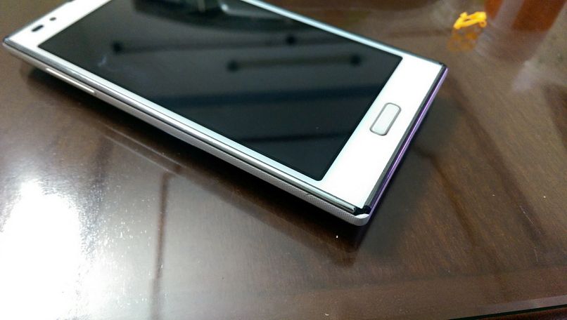 bán em chữa cháy ram 2GHz siêu ngon : LG LTE 2 - F160