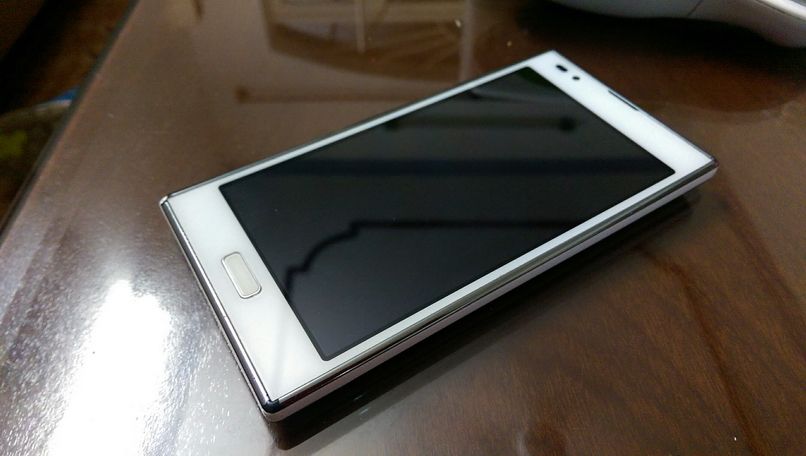 bán em chữa cháy ram 2GHz siêu ngon : LG LTE 2 - F160 - 1