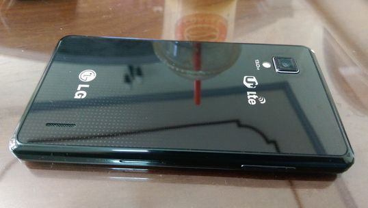 siêu chữa cháy với chip 4 nhân và 2GB ram : LG G F180 - 4