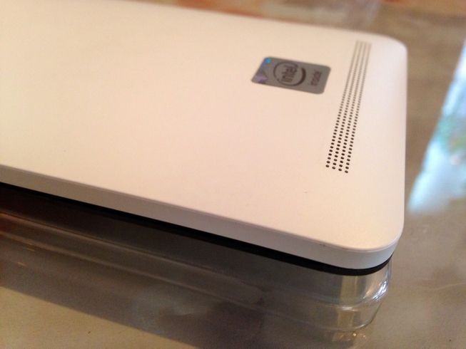 bán ZENFONE 6 đẹp 99% - CPU 4 nhân - ram 2GB và 2 sim tiện lợi - 6