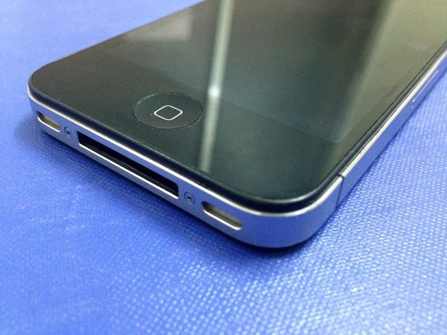 dư dùng bán IPHONE 4 - 16G - quốc tế màu đen, còn 98% - 1