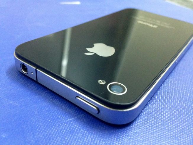 dư dùng bán IPHONE 4 - 16G - quốc tế màu đen, còn 98% - 5