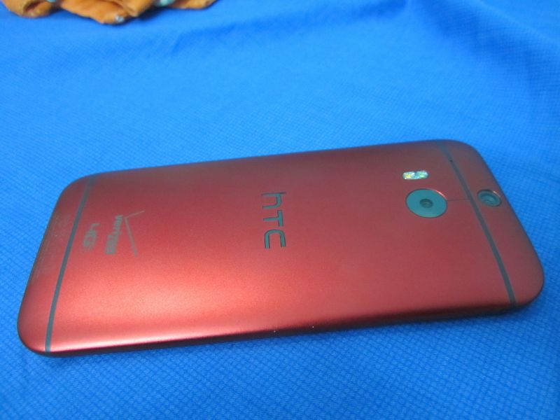 bán hàng đặc biệt HTC One M8 màu đỏ của Verizon - siêu rẻ 6tr99 - 7
