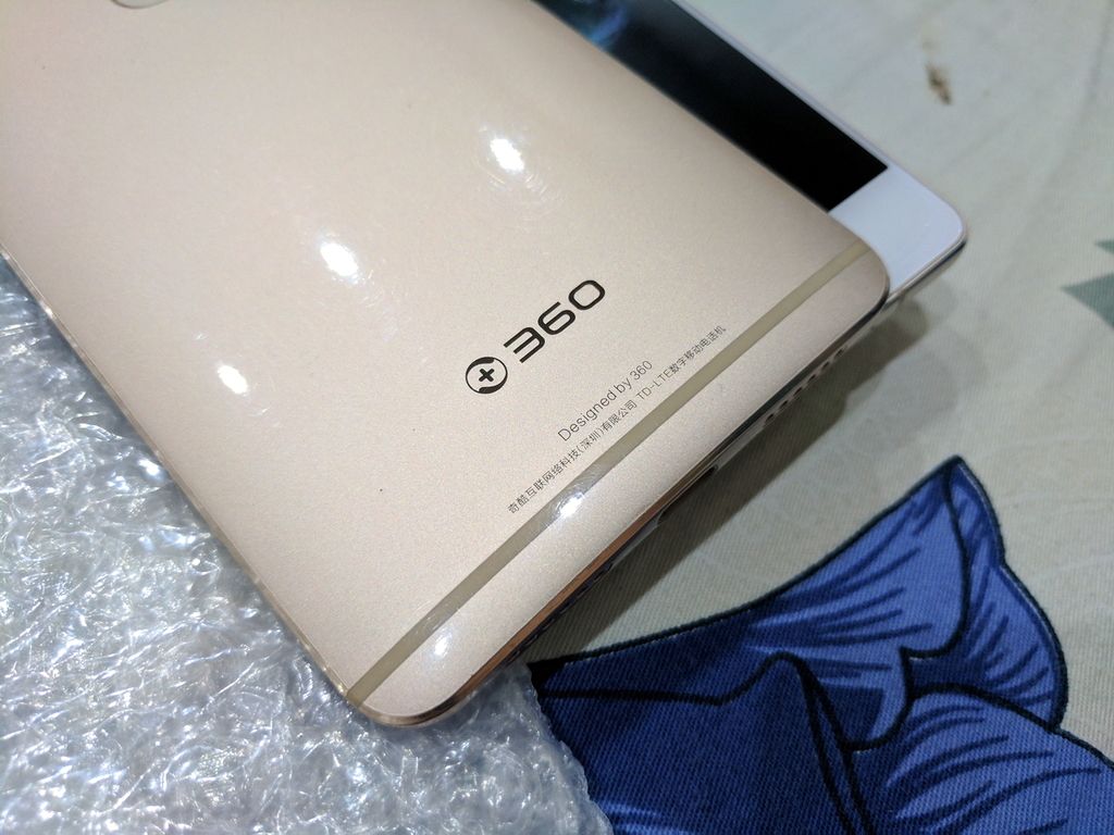 bán QiKU Q5 PLUS và GIONEE ELIFE S8 likenew - 1