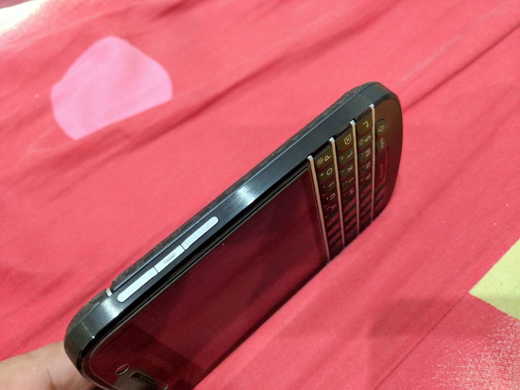 blackberry Q10 vỏ độc - Not For Sale - 3