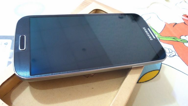 SAMSUNG S4 hàng Mĩ T-Mobile - 99% - fullbox - đen cực đẹp - 2