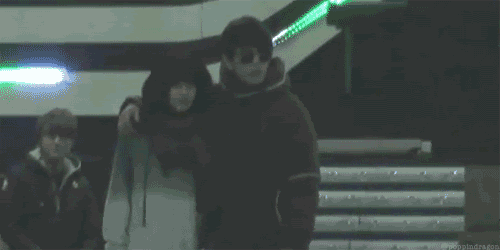 [Resim: tumblrle9xbo6e6o1qcxun7.gif]