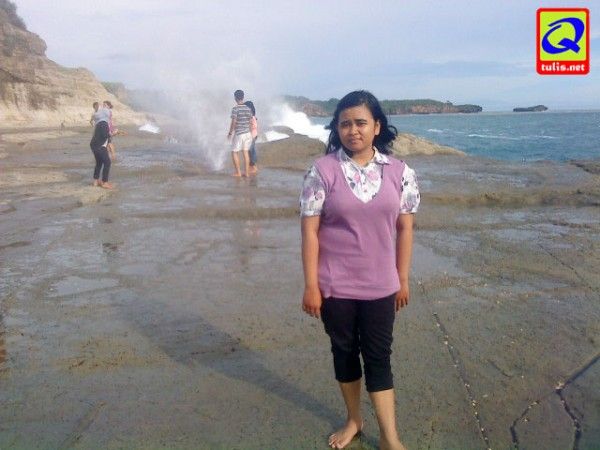Seruling Laut pantai Klayar Pacitan Air Mancur Seruling Laut pantai Klayar Pacitan