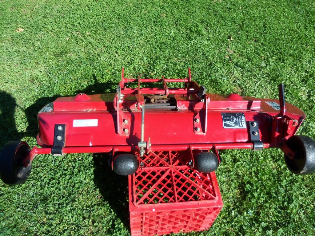 WHEEL HORSE 42" SIDE DISCHARGE MOWER DECK TORO WHEELHORSE ATTACH O MATIC NICE