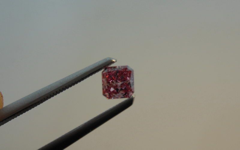 vivid pink diamond
