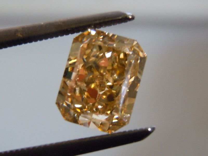 brown diamond