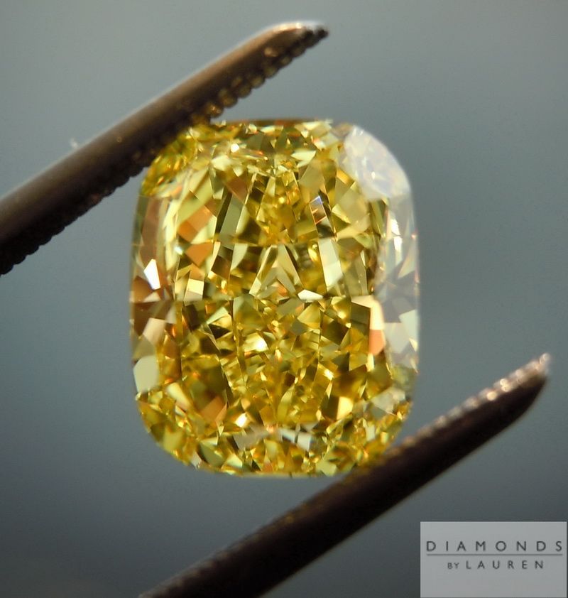 fancy vivid yellow diamond