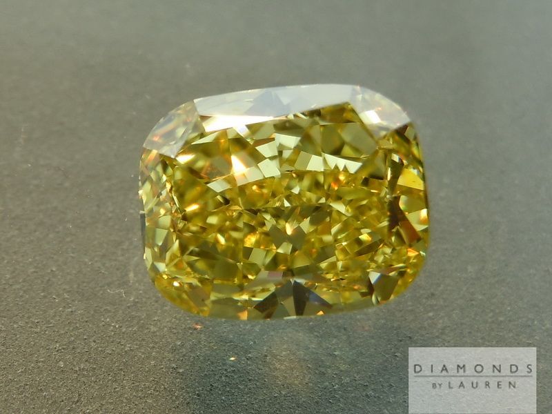 gia fancy vivid yellow diamond
