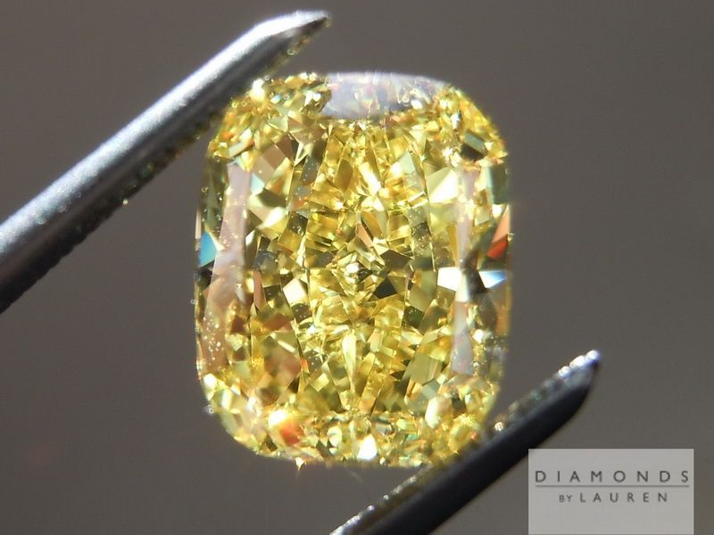 vivid yellow diamond