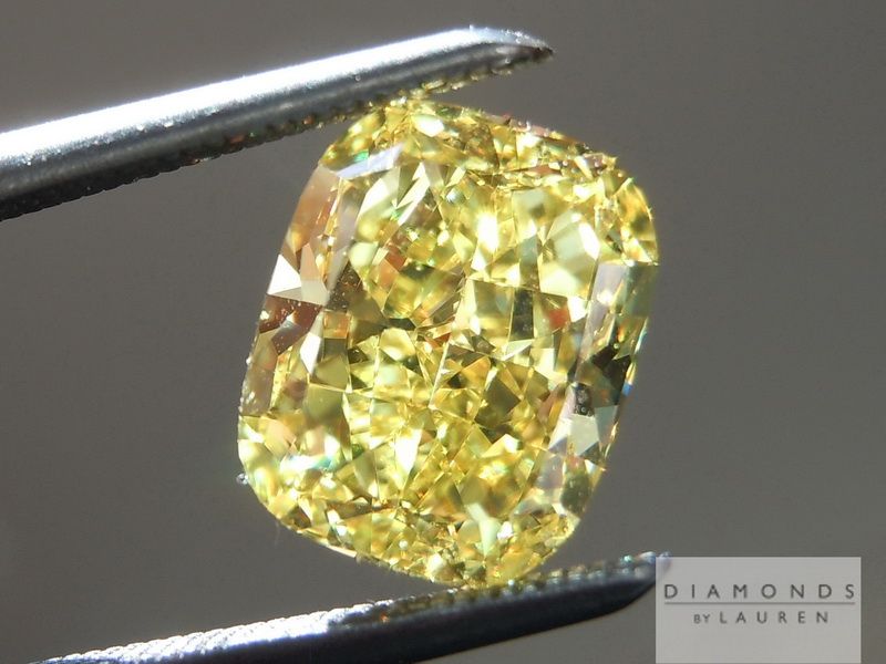 loose cushion cut diamond