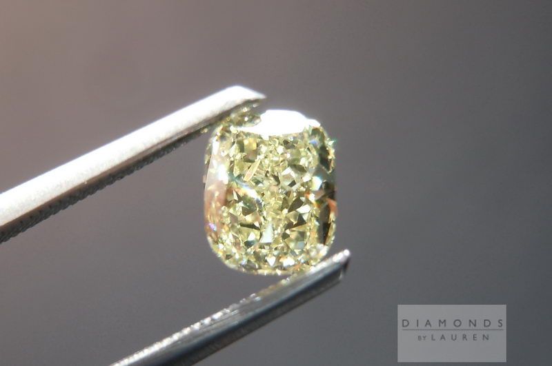 fancy light yellow diamond