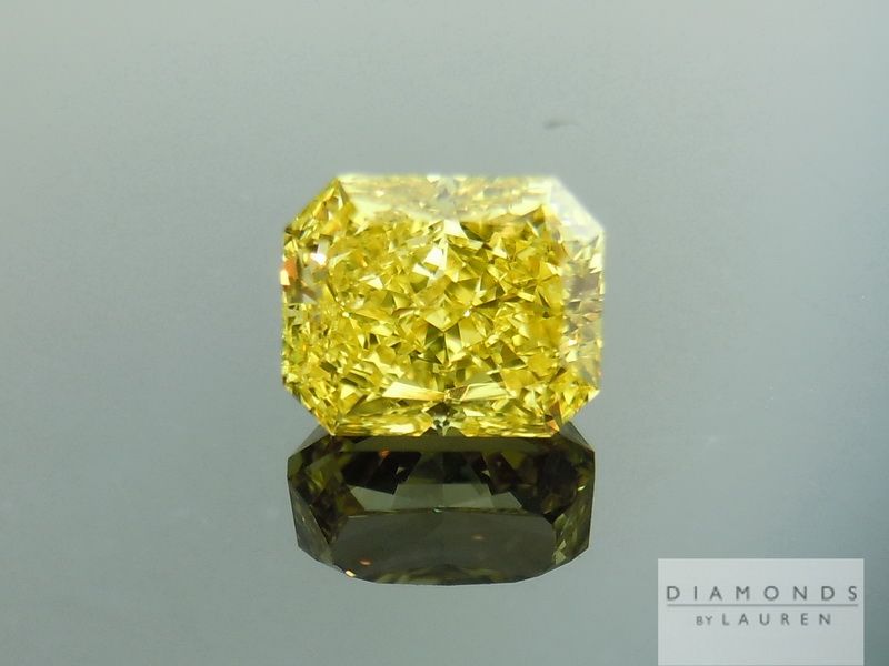 vivid yellow diamond