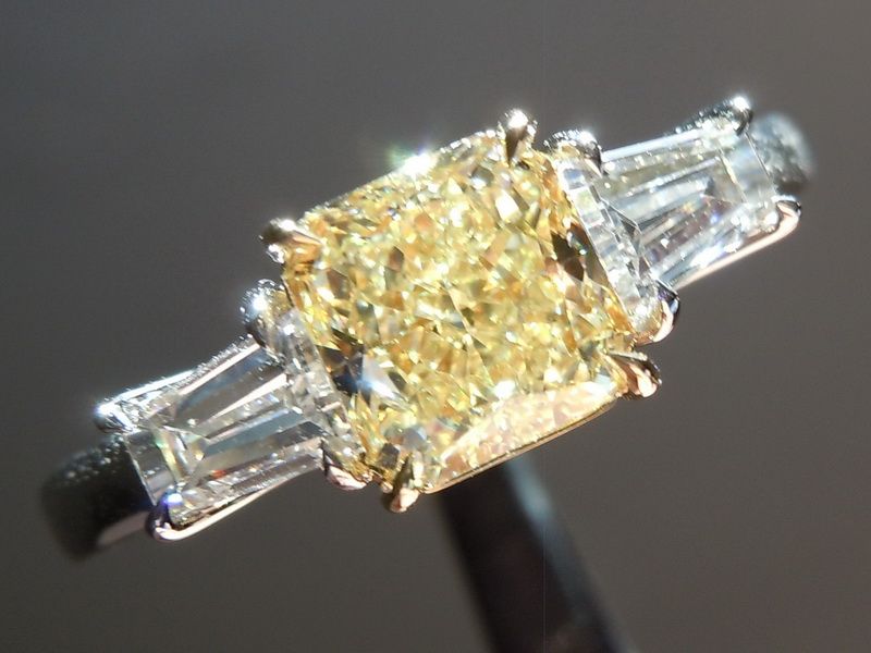 radiant cut diamond ring