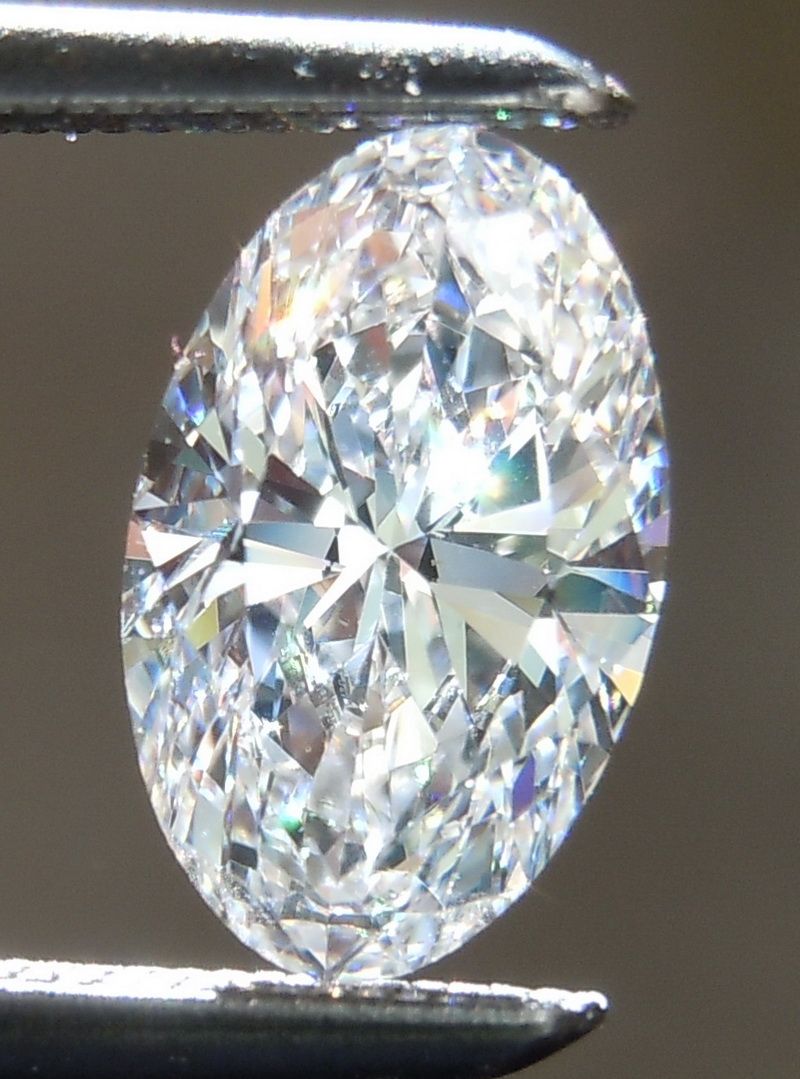 colorless oval shape diamond