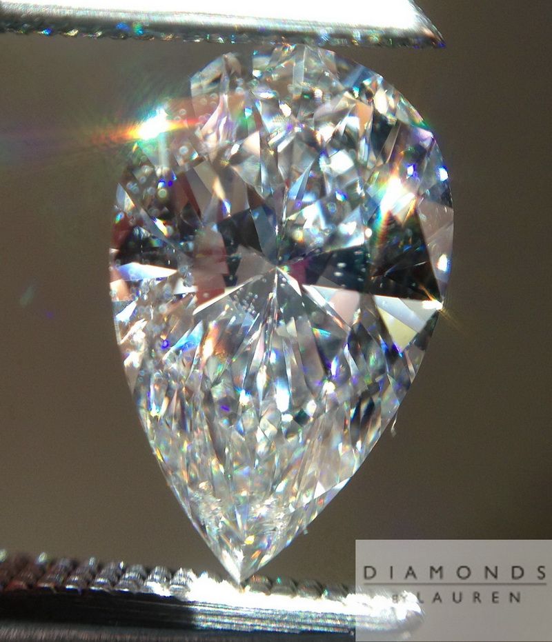 completely colorless pear shape diamond