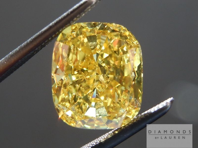 gia fancy vivid yellow diamond