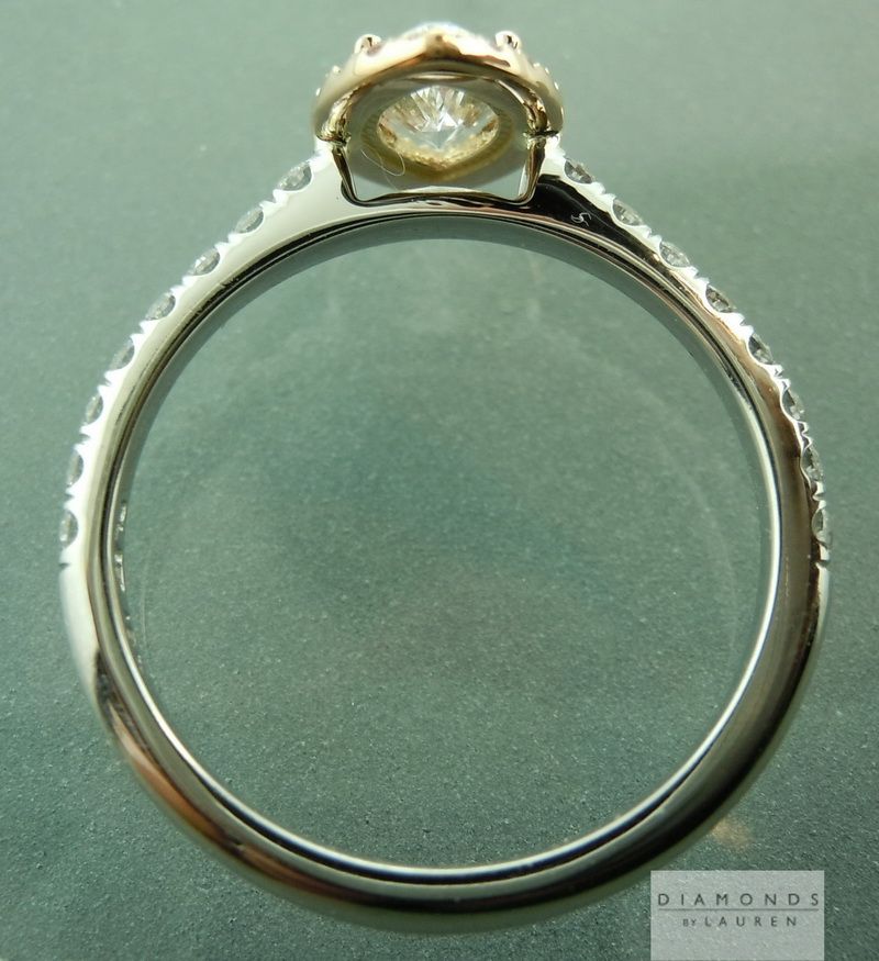 colorless diamond ring