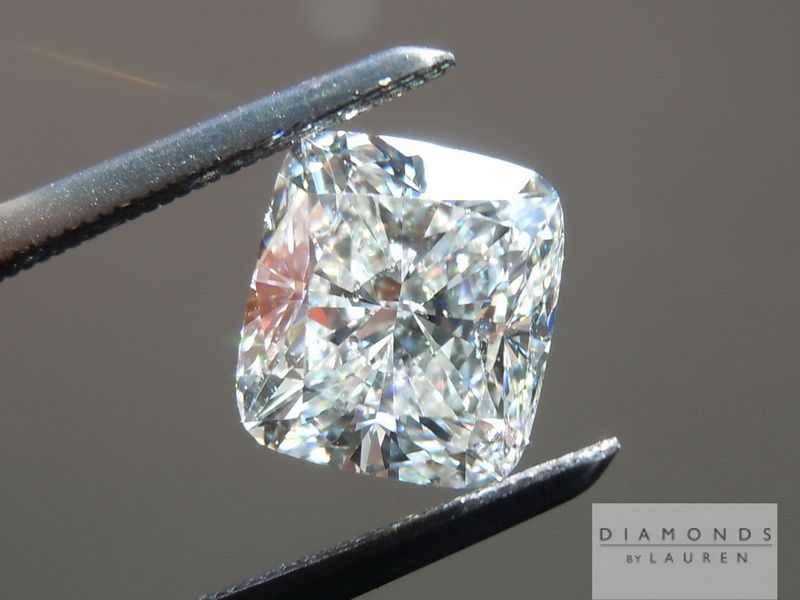 cushion cut diamond