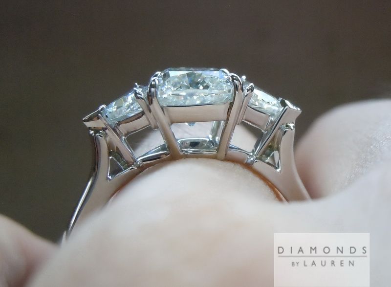 colroless diamond ring