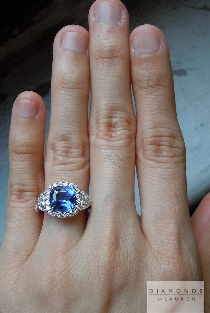 blue sapphire diamond halo ring