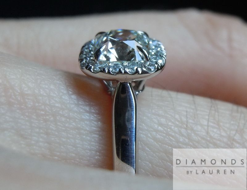 colorless diamond halo