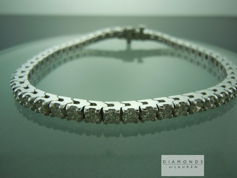 colorless diamond bracelet
