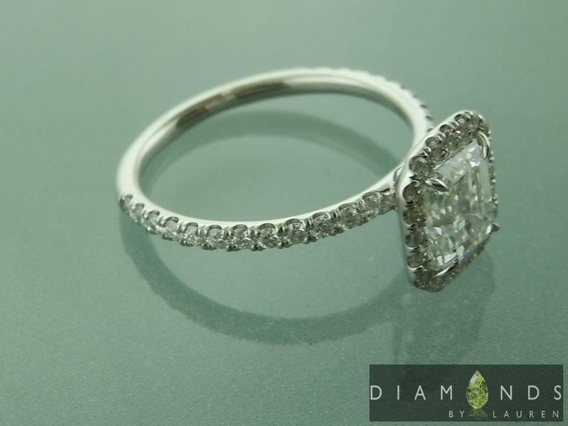 colorless diamond ring