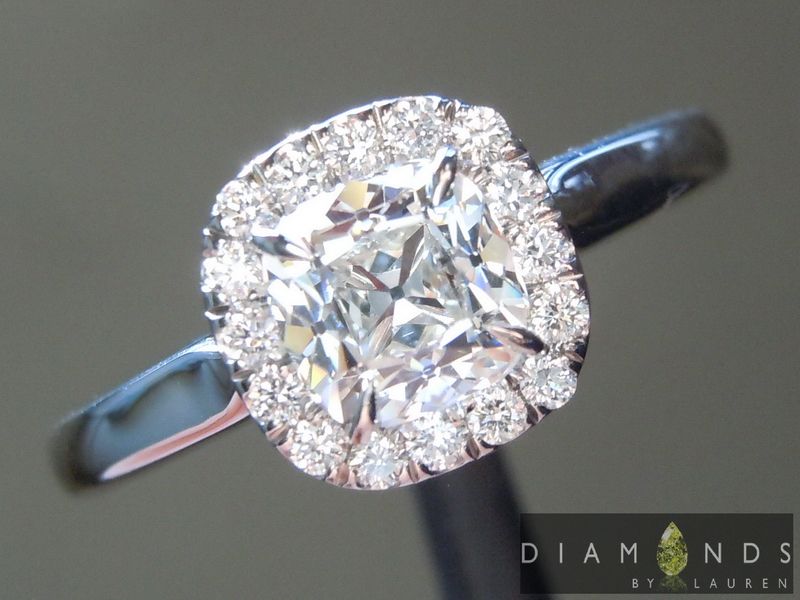 colorless diamond halo