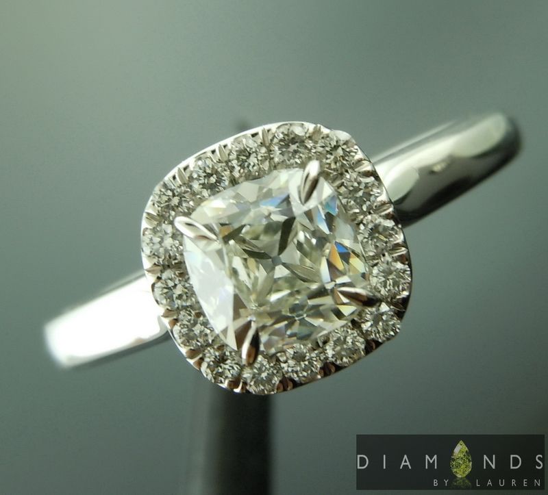 colorless diamond ring