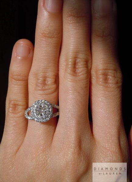 colorless diamond ring