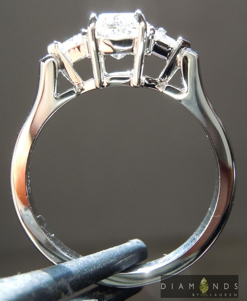 colorless diamond ring
