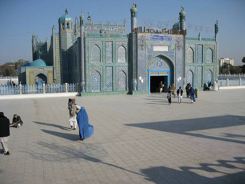 236418xcitefun blue mosque 2 - Blue Mosque of Mazar Sharif Afghanistan