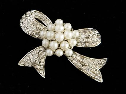 Vintage Pearl Crystal knot brooch web - brooches