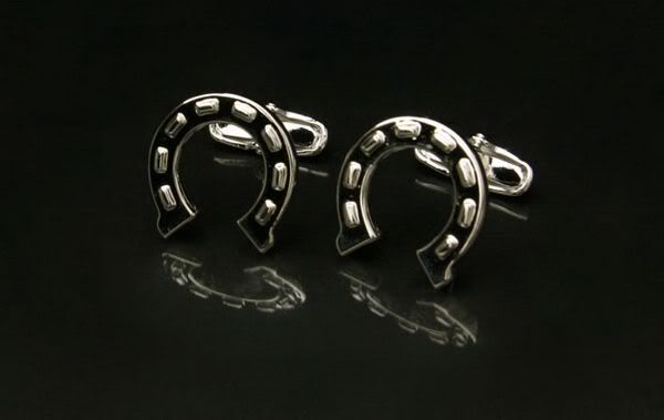 fashionable accessories 12 - Cuff links...