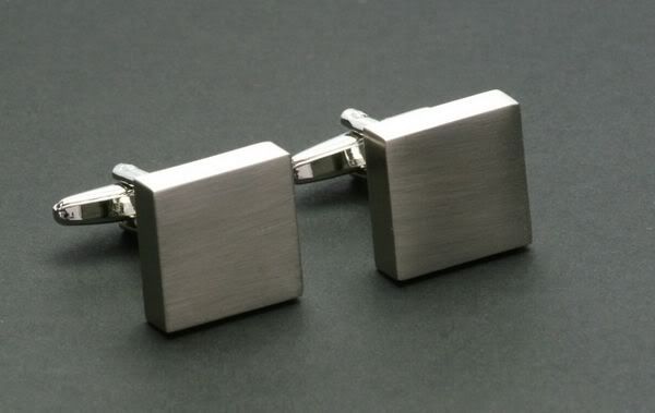 fashionable accessories 14 - Cuff links...