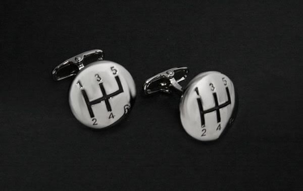 fashionable accessories 15 - Cuff links...