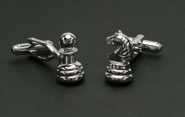 fashionable accessories 17 - Cuff links...