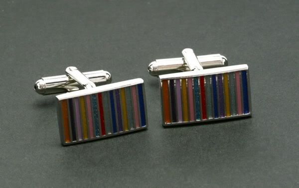 fashionable accessories 18 - Cuff links...