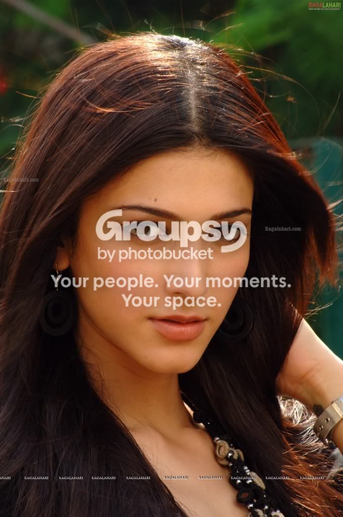 shruthihaasan-7th-sense-posters94.jpg