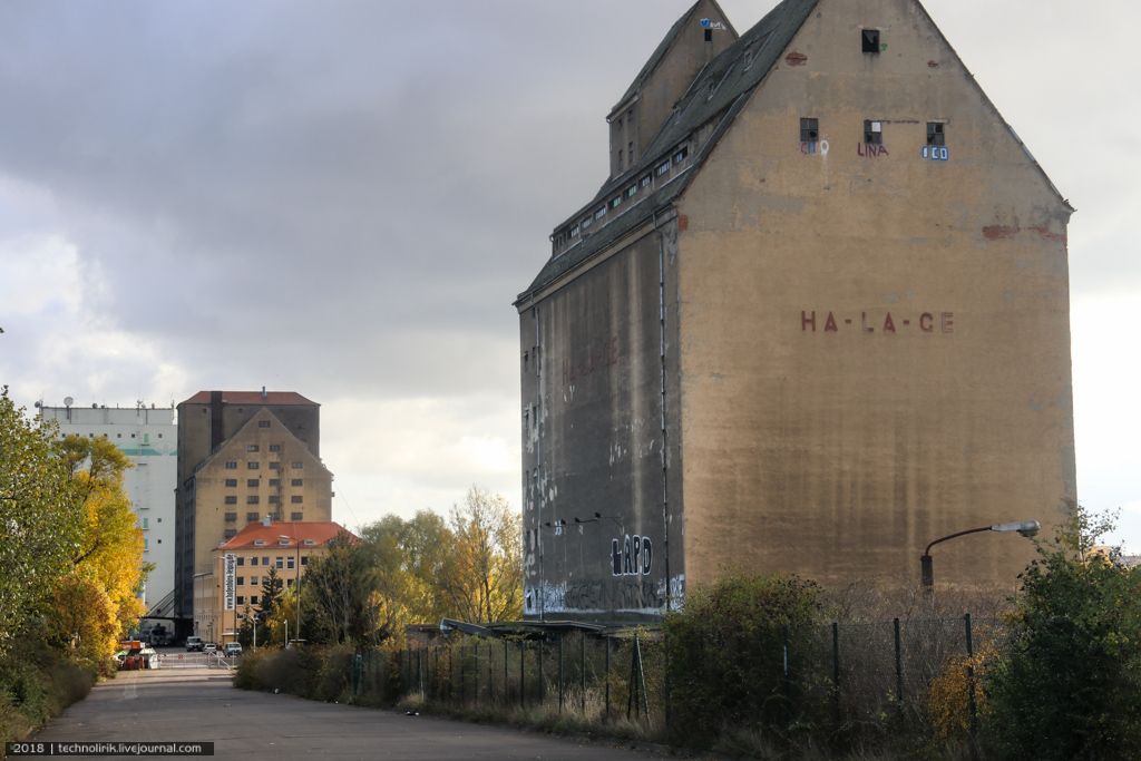 Осенняя меланхолия лейпцигских окраин Лейпциг, города, очень, Германии, можно, который, чтобы, Лейпцига, фабрики, здание, время, город, место, Лейпциге, порта, жизни, после, начале, городской, зданий